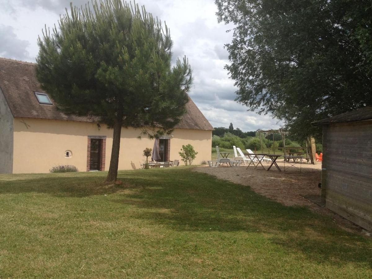 La Muzardiere Aux Gites De Cormenin Saint-Hilaire-sur-Puiseaux Exterior photo